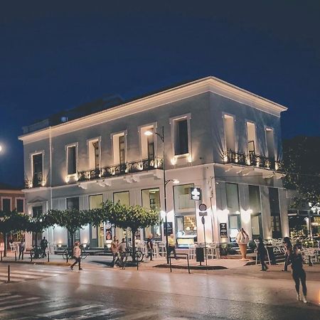 Panellinion Luxury Rooms カラマタ エクステリア 写真